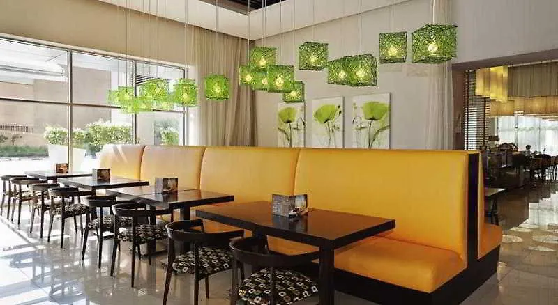 Ibis Deira Creekside Dubai Hotel 3*,