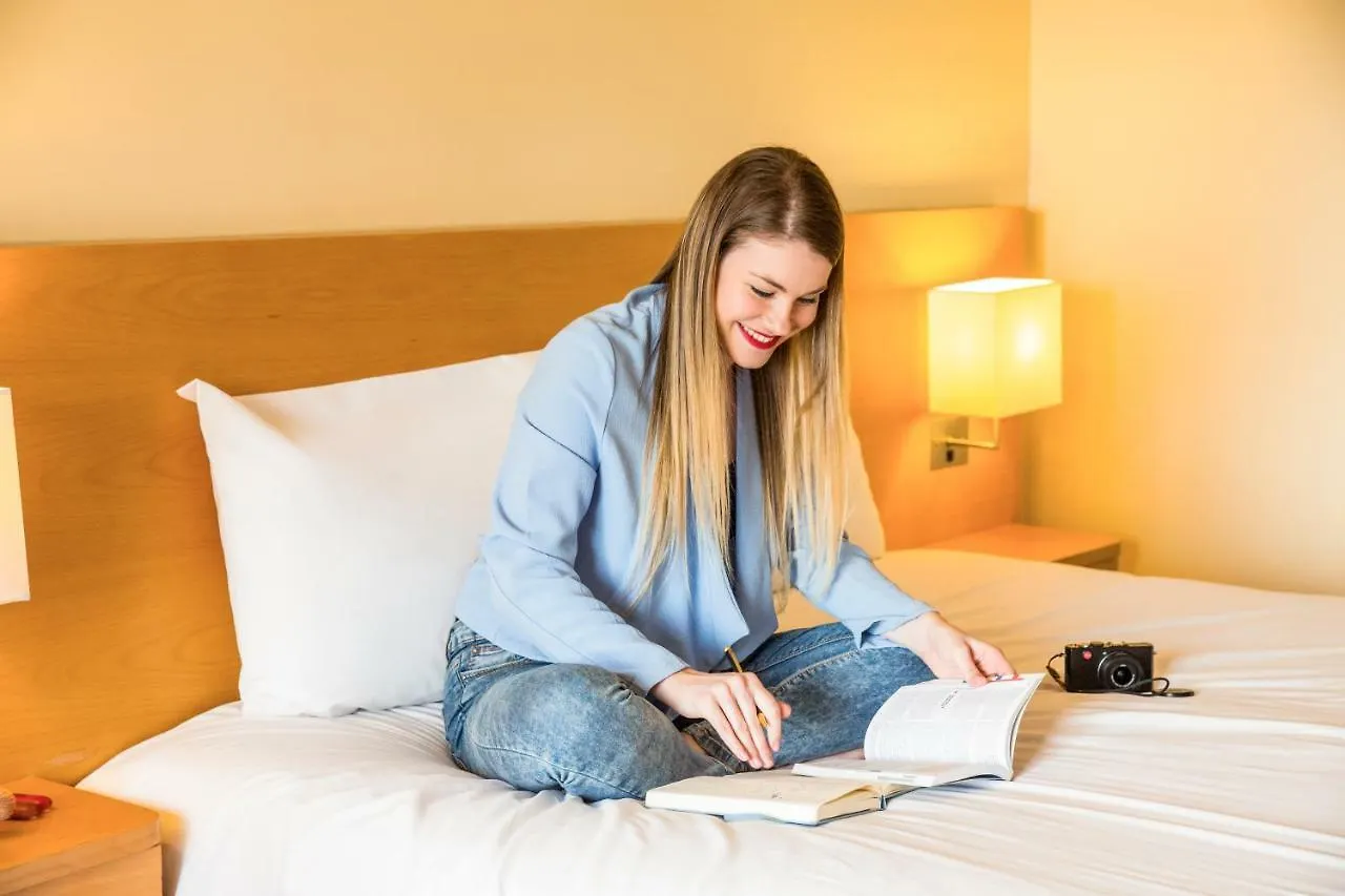 Ibis Deira Creekside Dubai Hotel